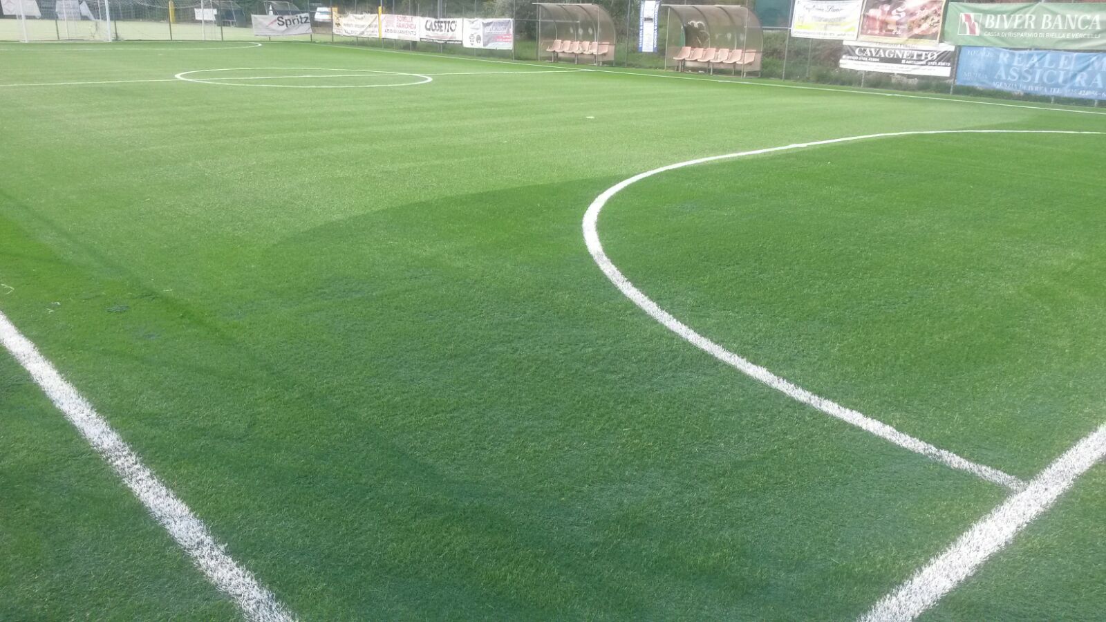 Samone: pavimentazione campo da calcio a 5 in erba sintetica 3