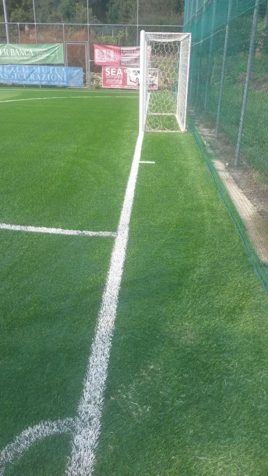 Samone: pavimentazione campo da calcio a 5 in erba sintetica 4